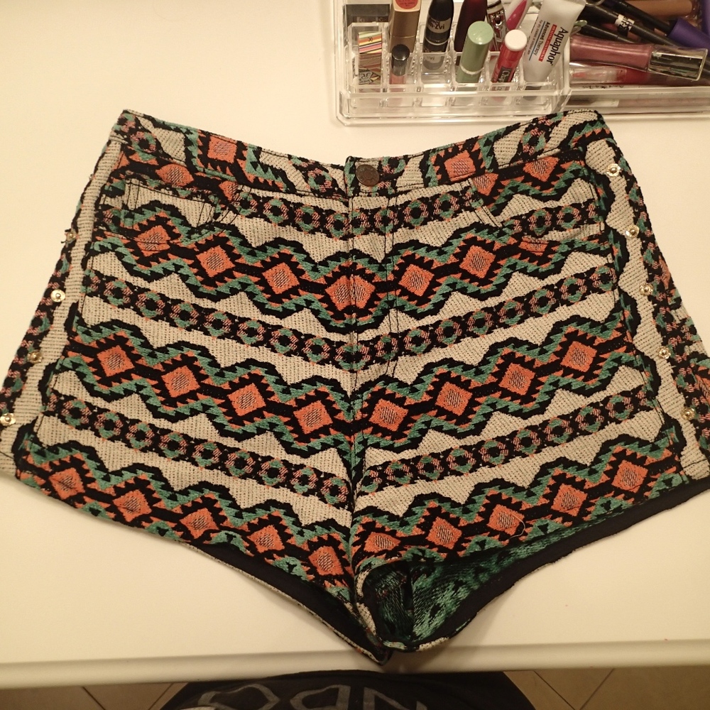 Multicolored Shorts - Picture 4 of 8